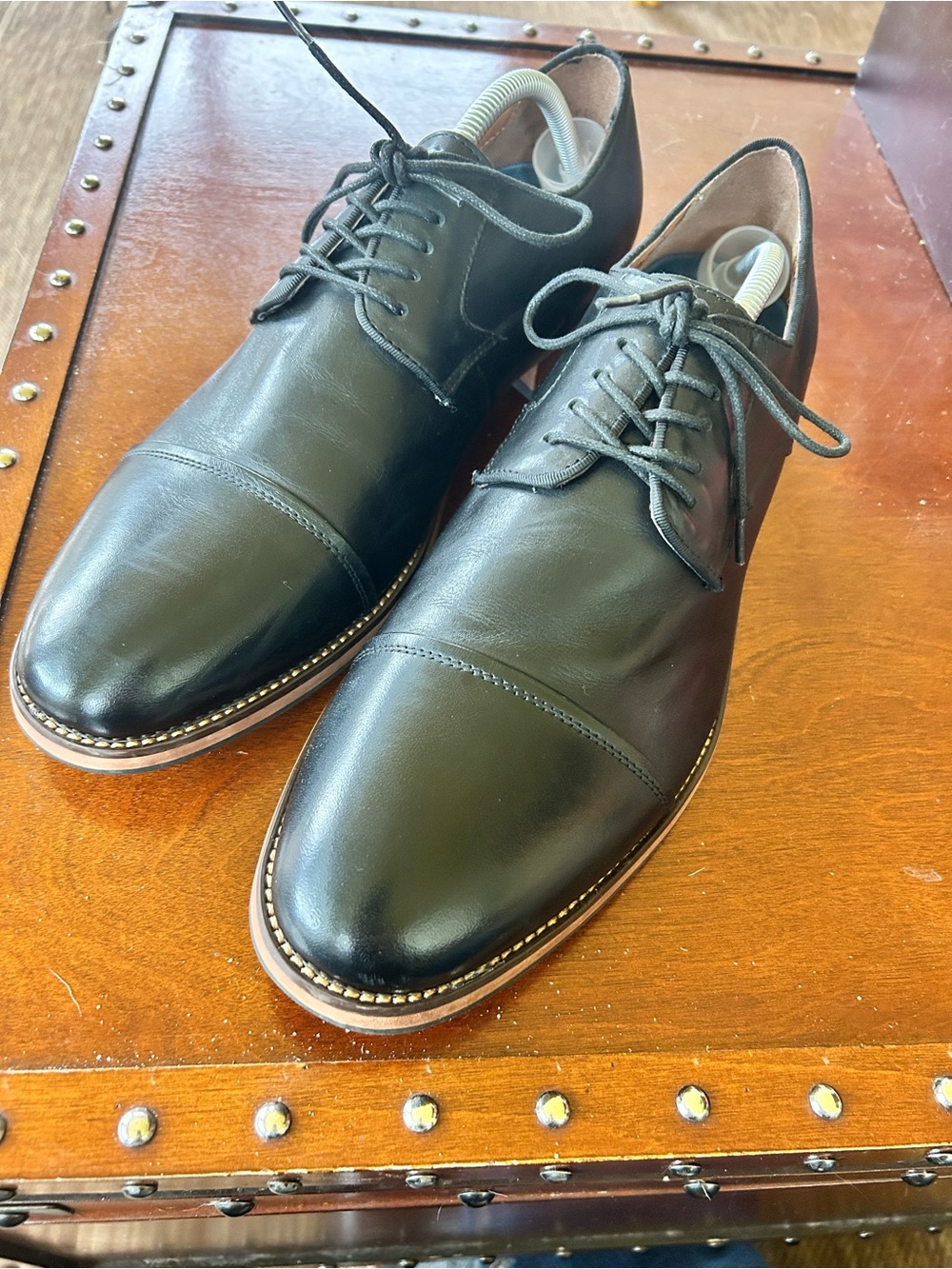 Florsheim Black Leather Cap-Toe Derby Oxfords
